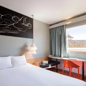 Ibis Sevilha